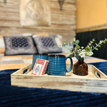 Acorn Hideaways Canton Rustic Old West Frontier Suite Kültér fotó