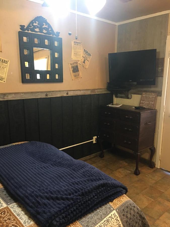 Acorn Hideaways Canton Rustic Old West Frontier Suite Kültér fotó
